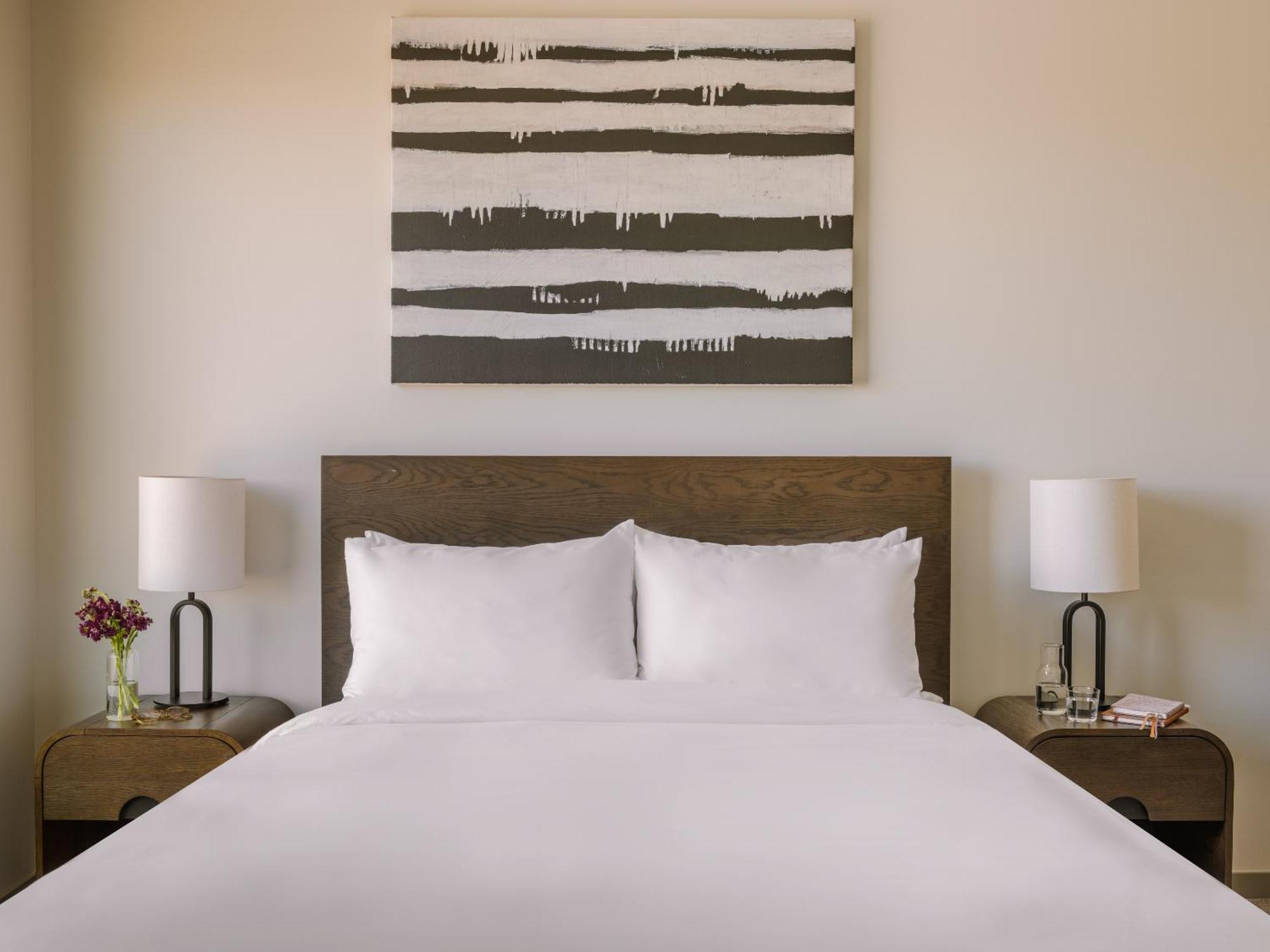 Sonder By Marriott Bonvoy Skyline Apartments Lohi DEN Room photo