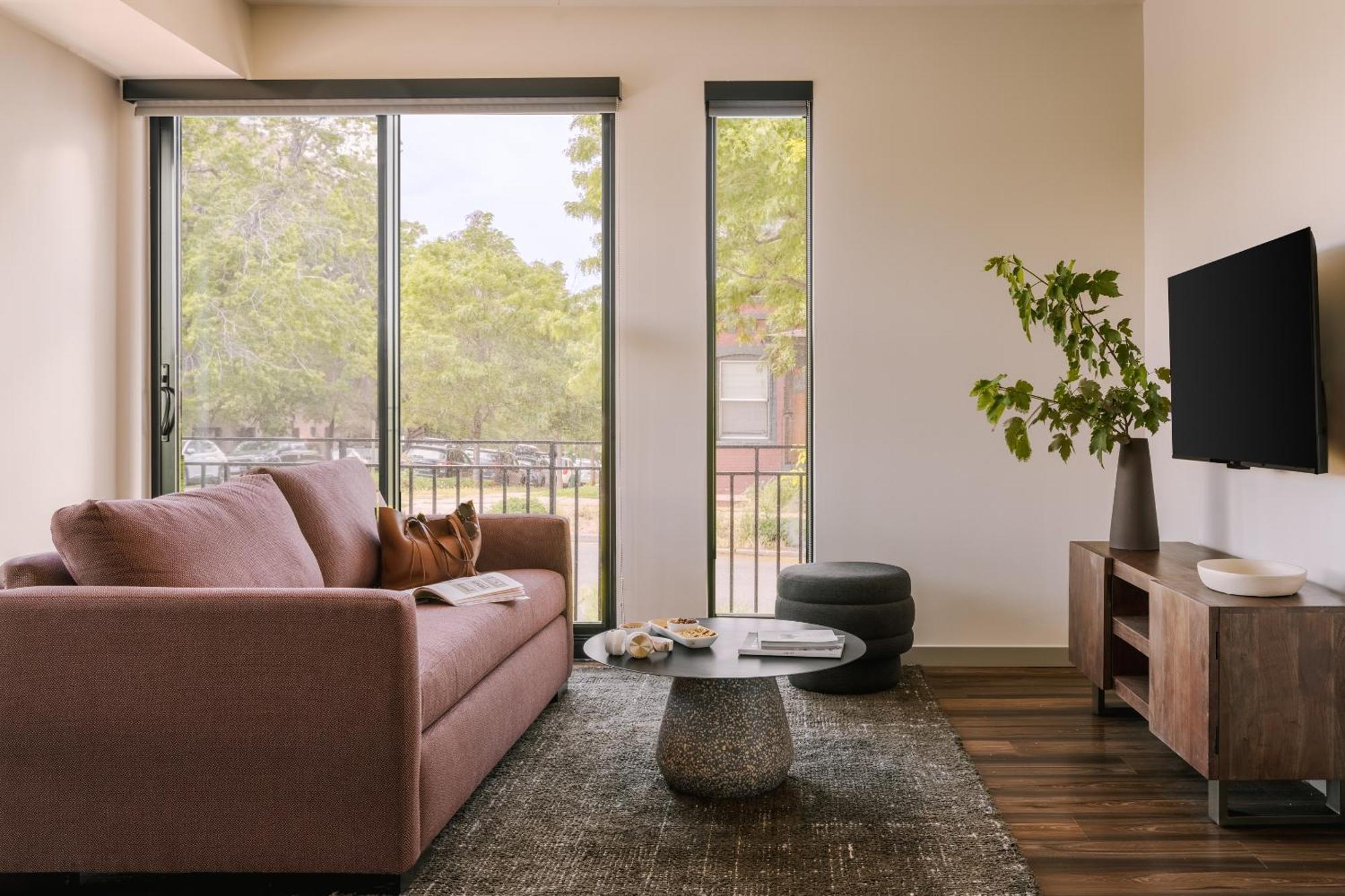 Sonder By Marriott Bonvoy Skyline Apartments Lohi DEN Room photo