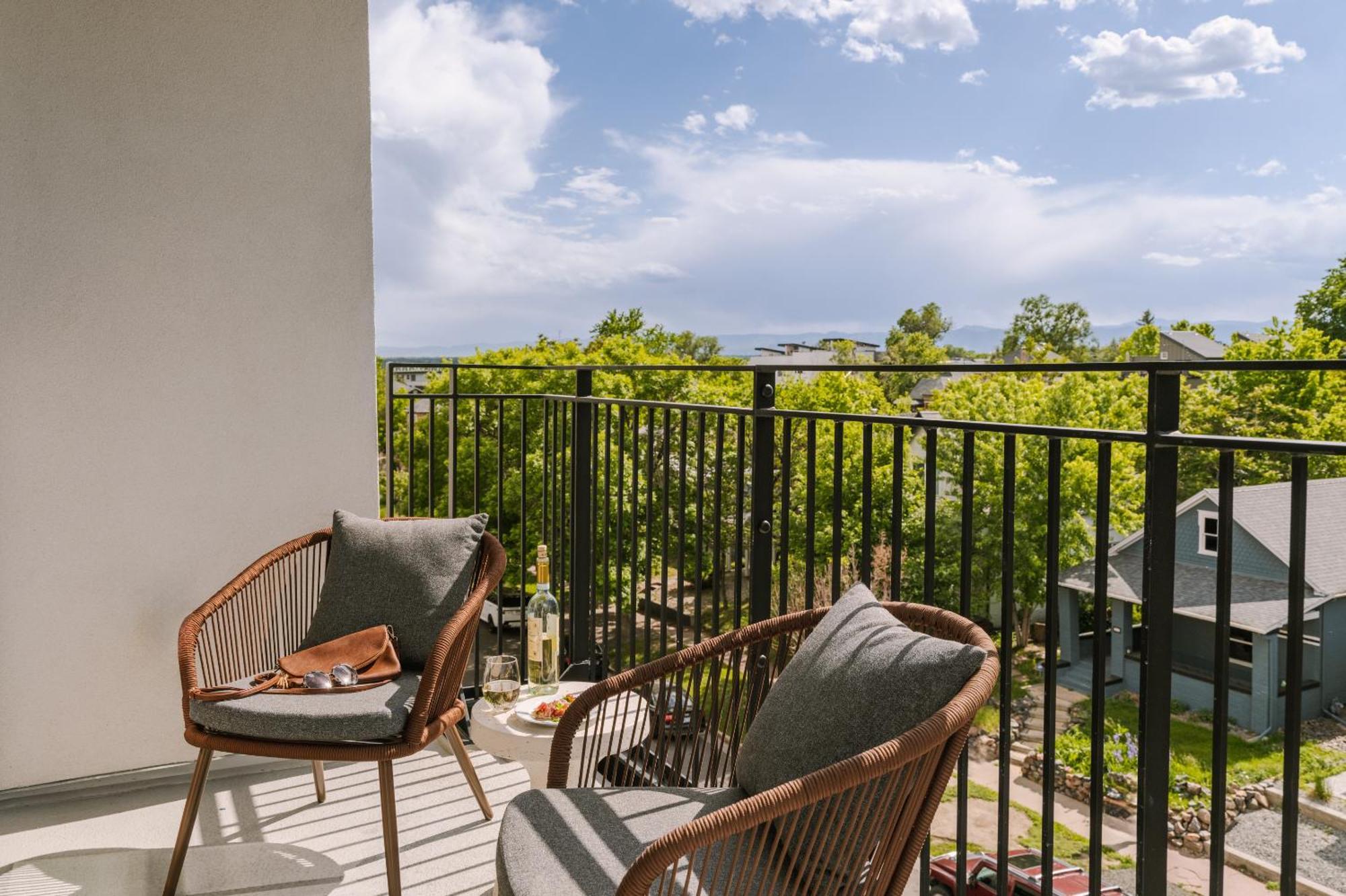 Sonder By Marriott Bonvoy Skyline Apartments Lohi DEN Room photo