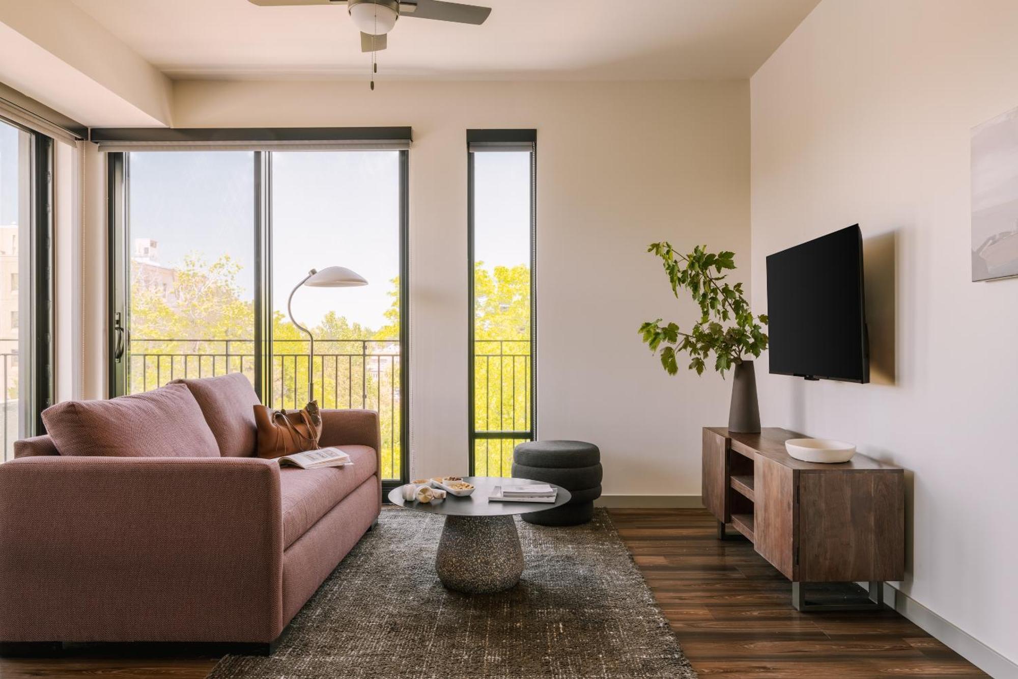 Sonder By Marriott Bonvoy Skyline Apartments Lohi DEN Exterior photo